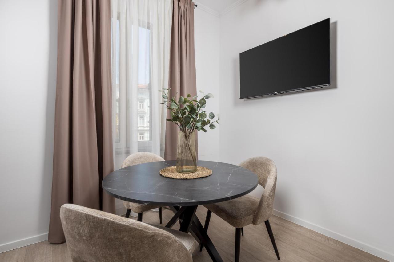 Apartments Diego Rijeka Eksteriør billede